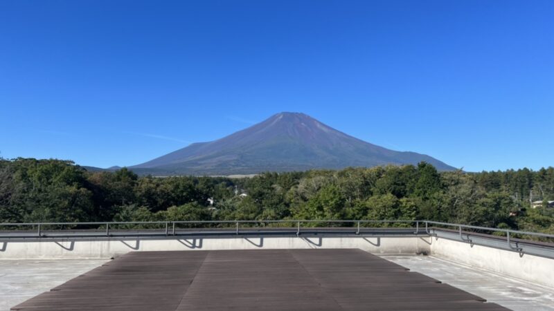 ホテル屋上から見える富士山